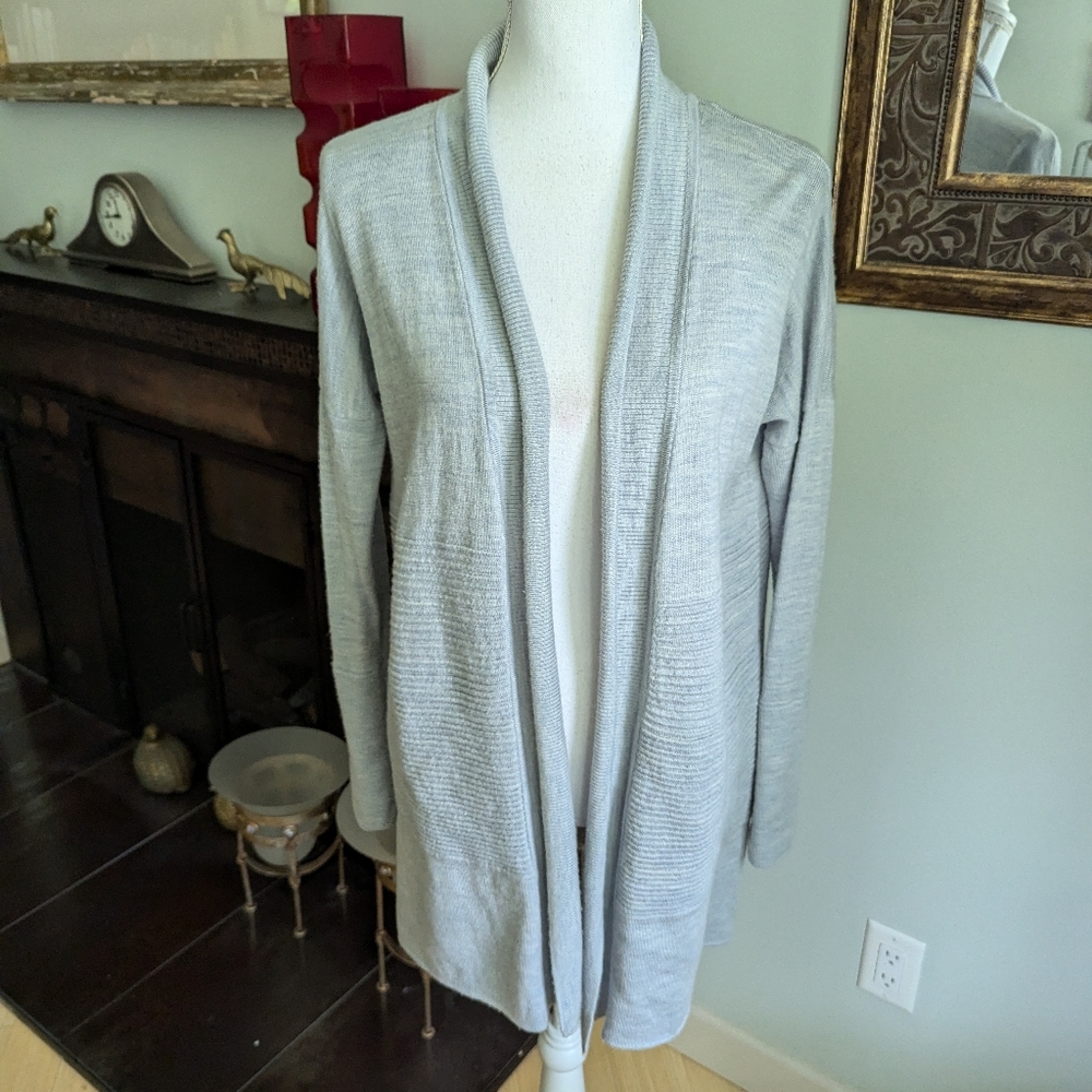 Lululemon Size 4/6? Sit In Lotus Wrap Open Light Blue Merino Wool Split Back 140